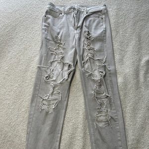 American eagle 8 regular high waisted mom jean NOT stretchy.